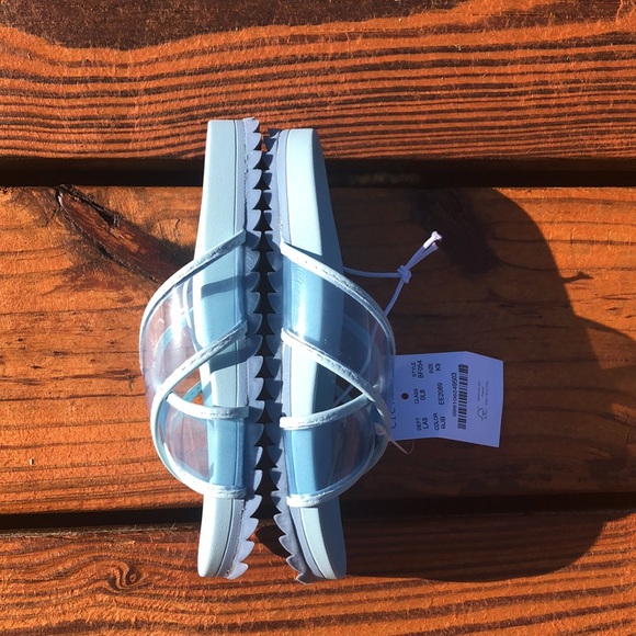 NWT J Crew Crewcuts Lt. Blue Pool Sliders with Cross Straps Sizes 8-10 ,11, 13 - Picture 3 of 11